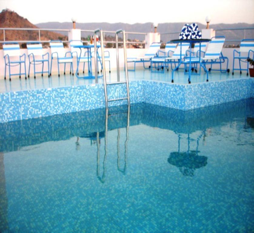 Hotel Rajshree Pushkar Exteriör bild
